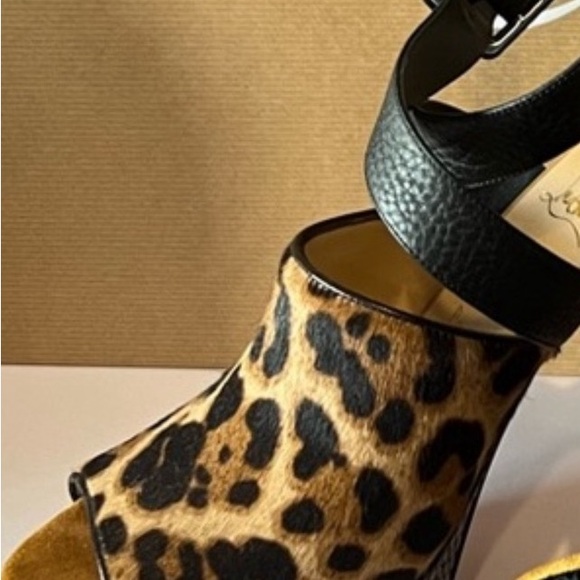 Christian Louboutin Bingirl Calf Hair Leopard Print Sandals Size 39. Never worn. - Picture 3 of 9